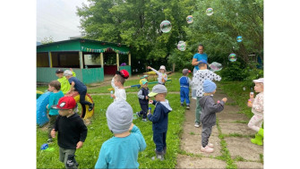 День пускания мыльных пузырей! 🎈✨.